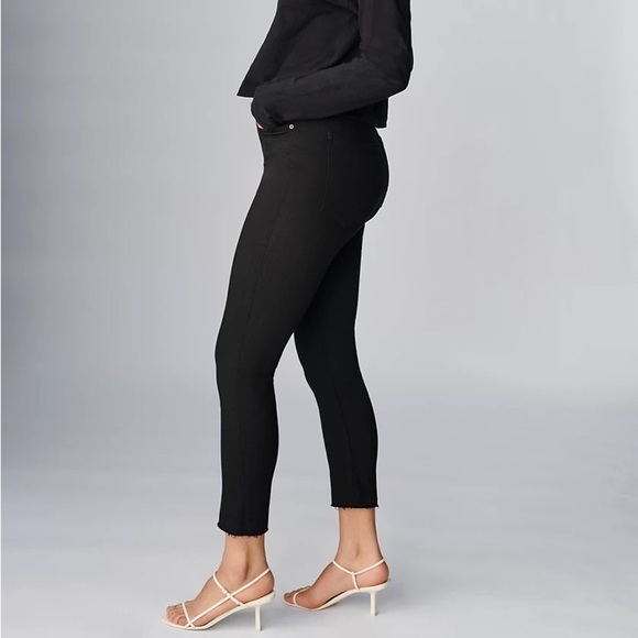 Aritzia Denim Forum The Lola High Rise Skinny Crop - Picture 2 of 16